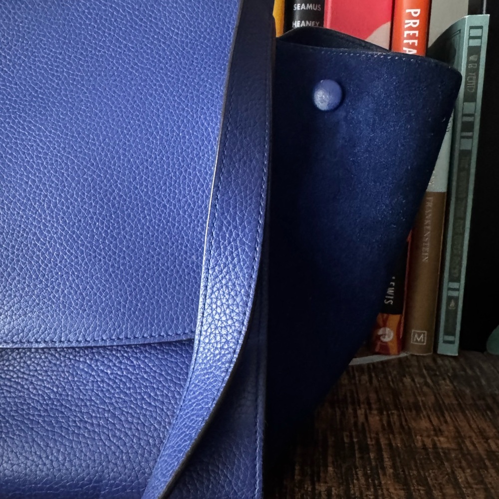 CELINE
Trapeze bag (small) - Picture 3 of 13